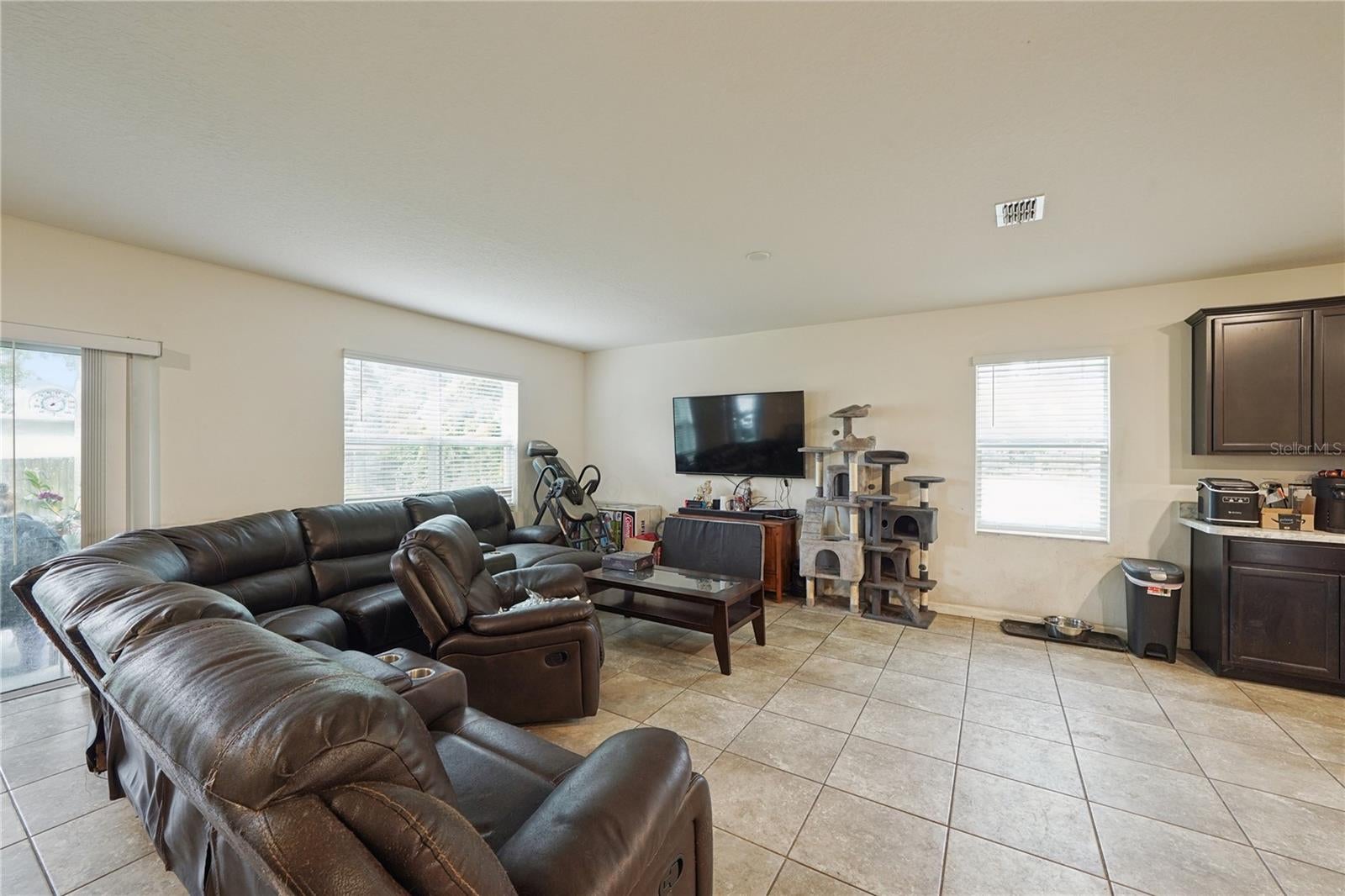 228 AMERICANA BOULEVARD NW