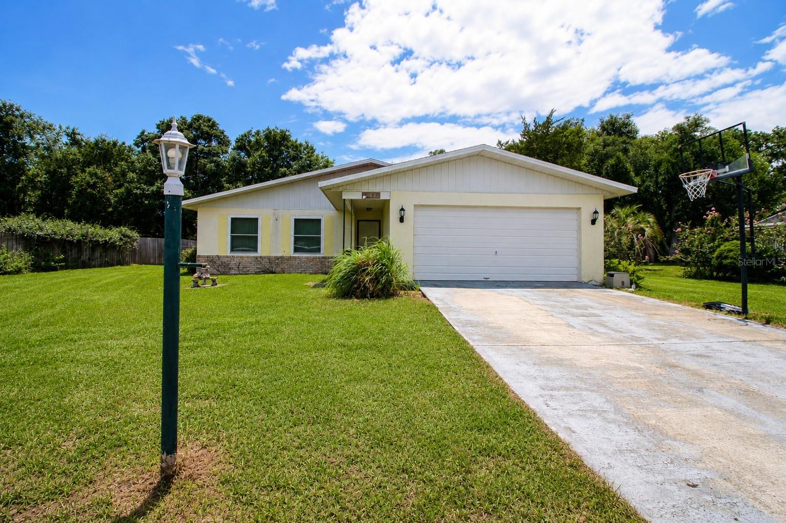 742 BAHIA CIRCLE