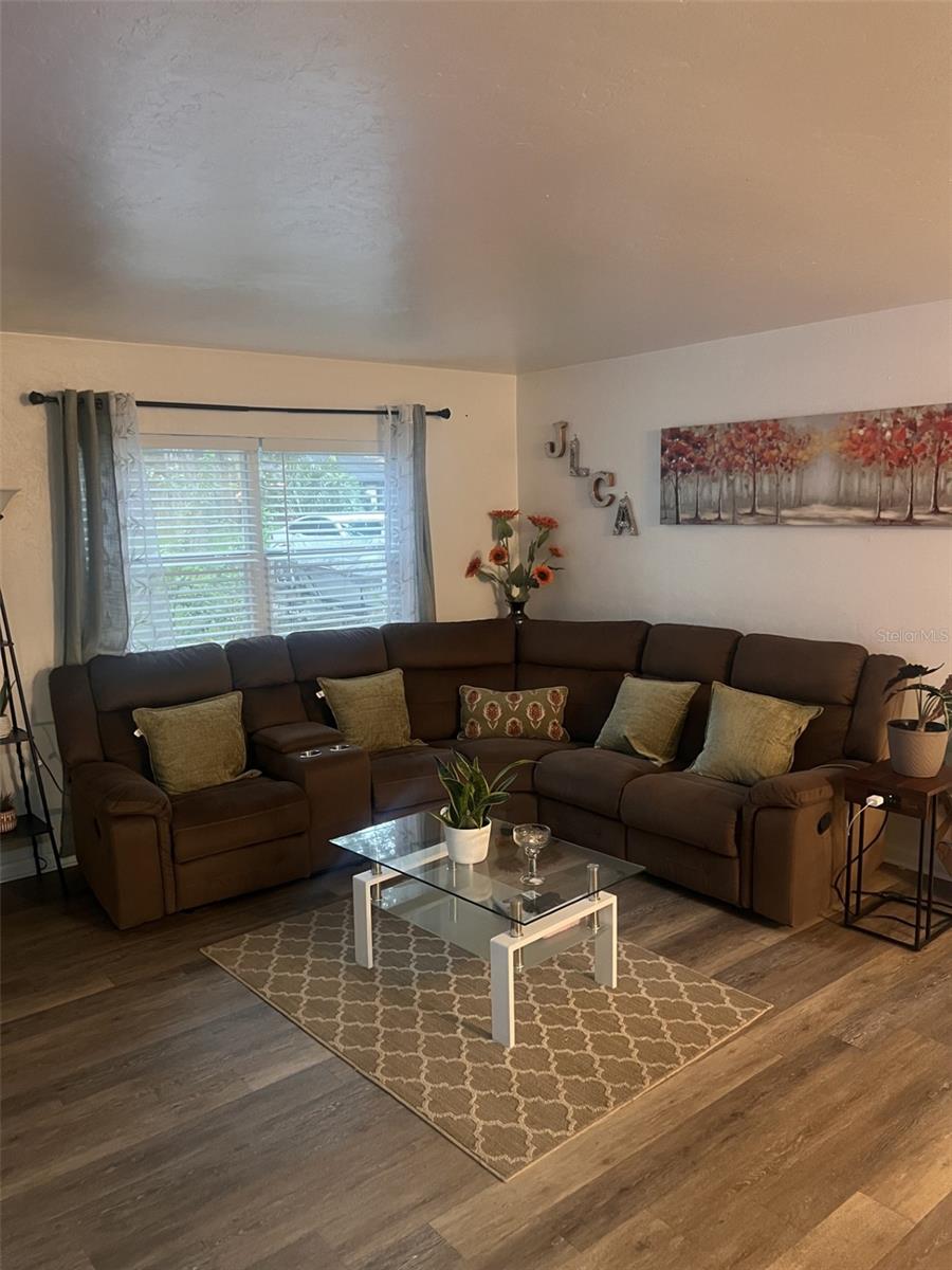 7006 SW 17TH PLACE