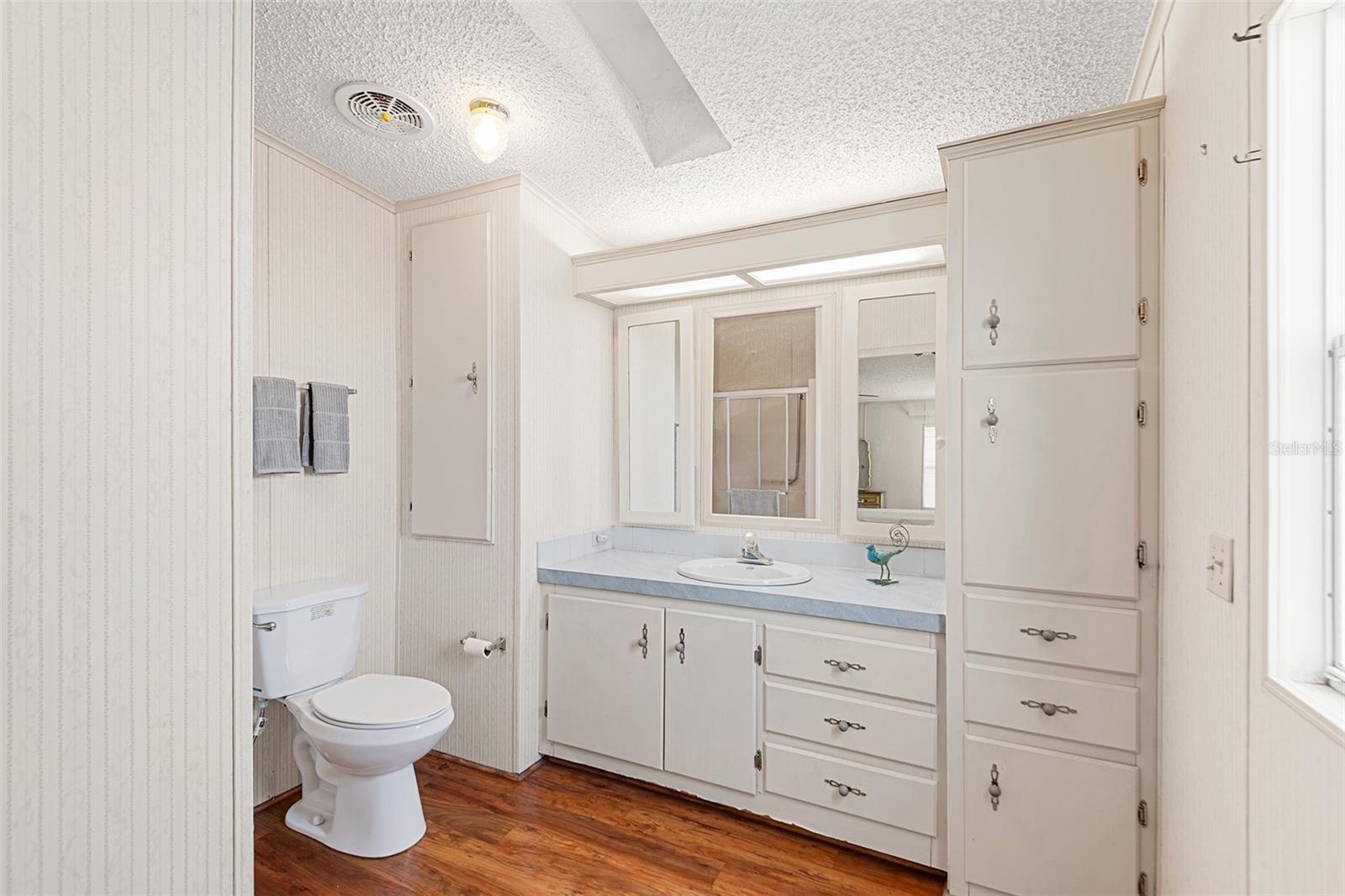 GARDEN GROVE OAKS - Residential