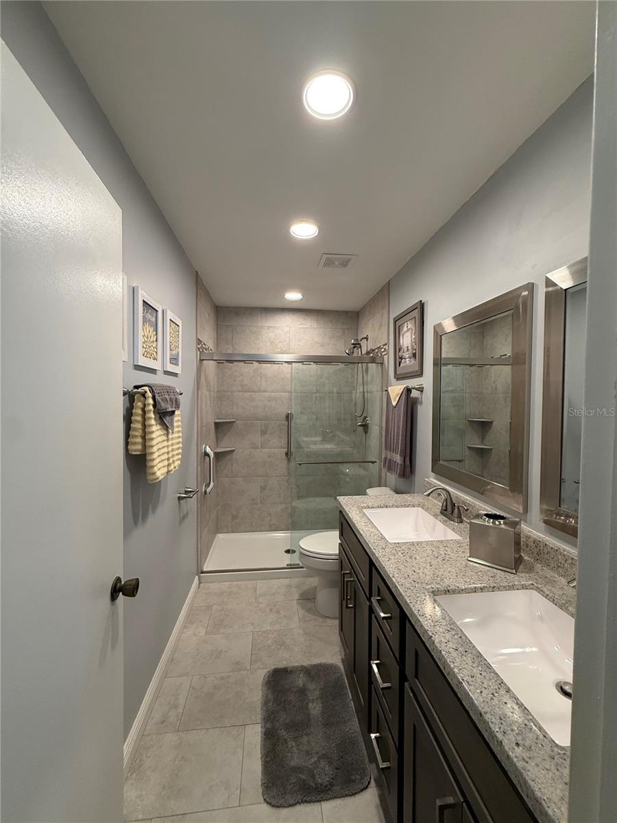 2465 NORTHSIDE DRIVE 604
