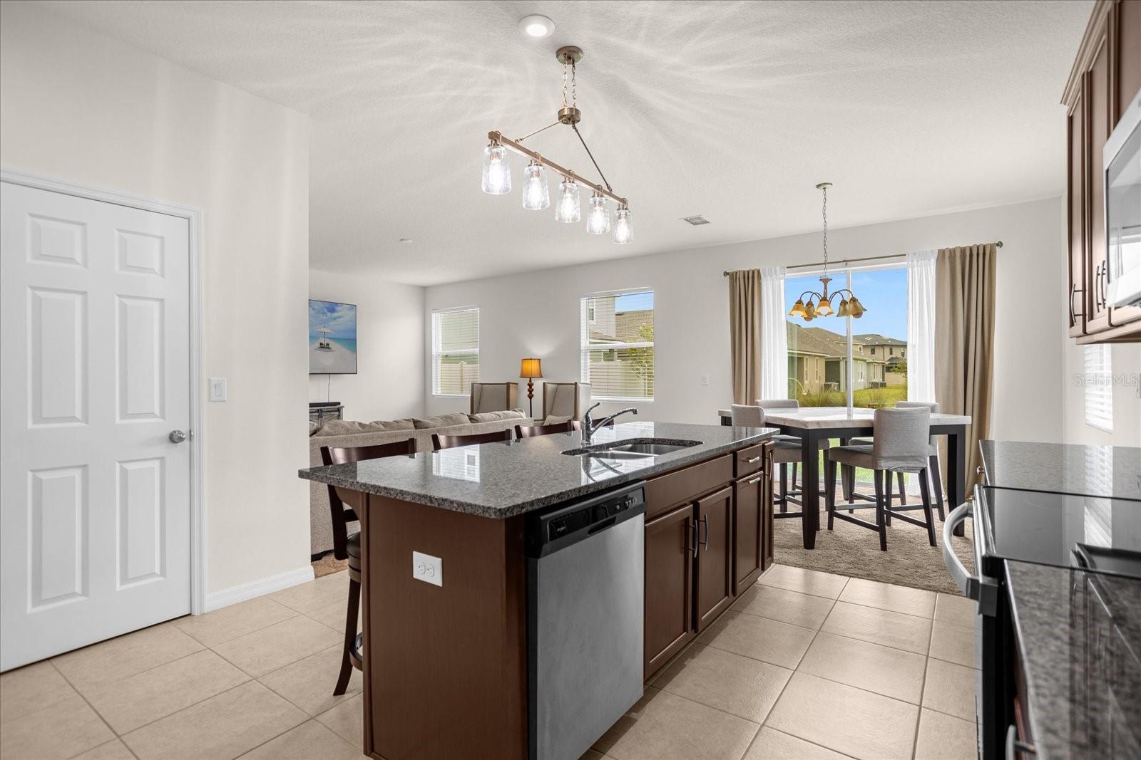 TAPESTRY-PH 5 - Residential Lease