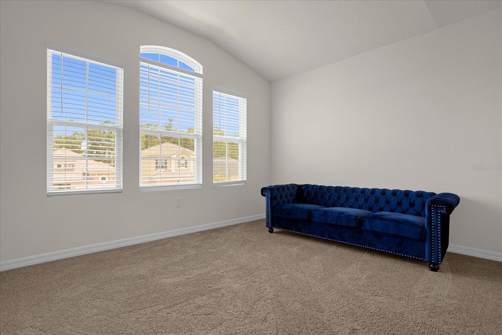 TAPESTRY-PH 5 - Residential Lease