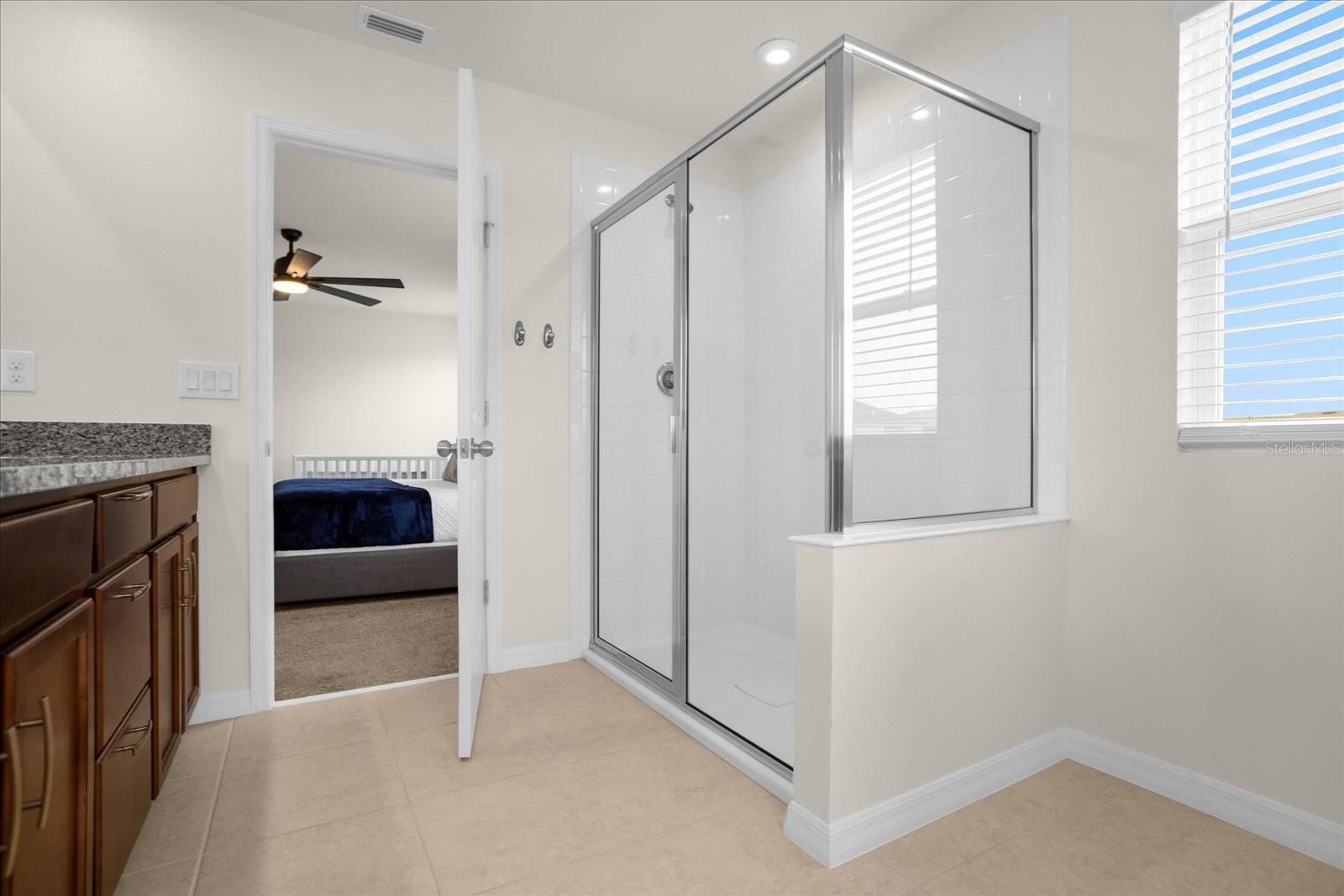 TAPESTRY-PH 5 - Residential Lease
