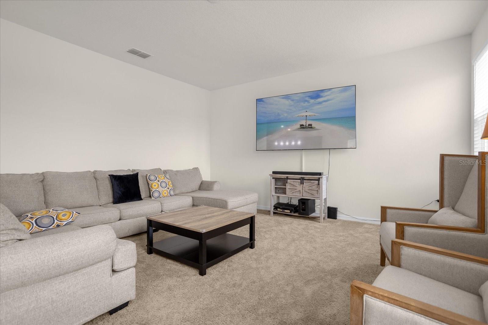 TAPESTRY-PH 5 - Residential Lease