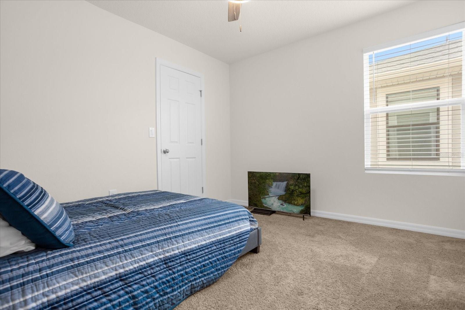 TAPESTRY-PH 5 - Residential Lease