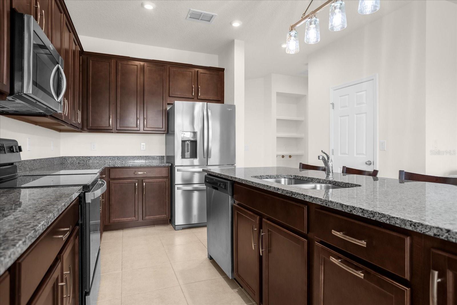 TAPESTRY-PH 5 - Residential Lease