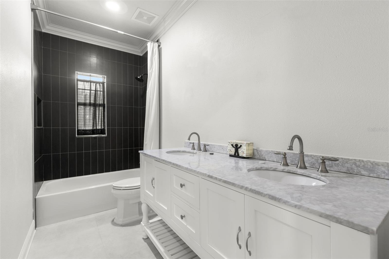 WESTCHASE SEC 322 - Residential