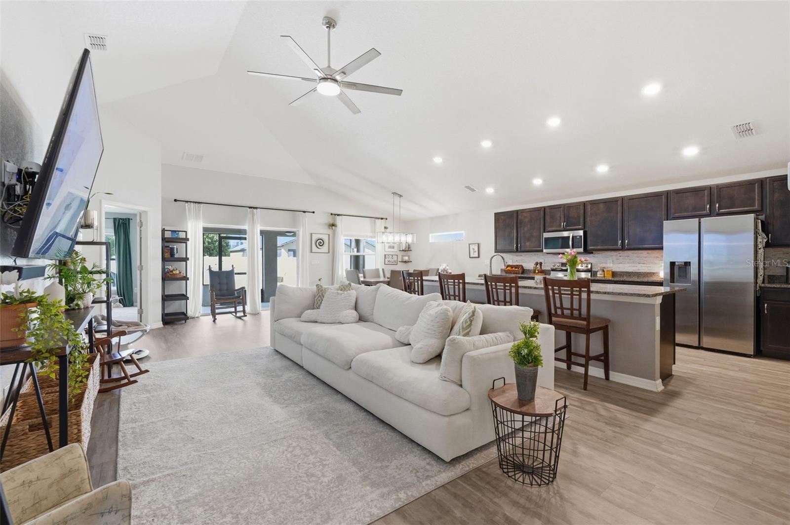 RIDGEWOOD WEST PH 2 - Residential