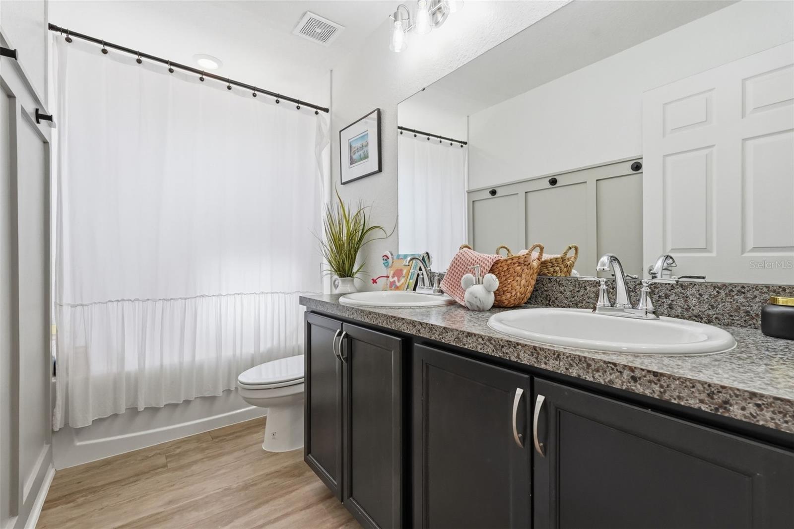 RIDGEWOOD WEST PH 2 - Residential