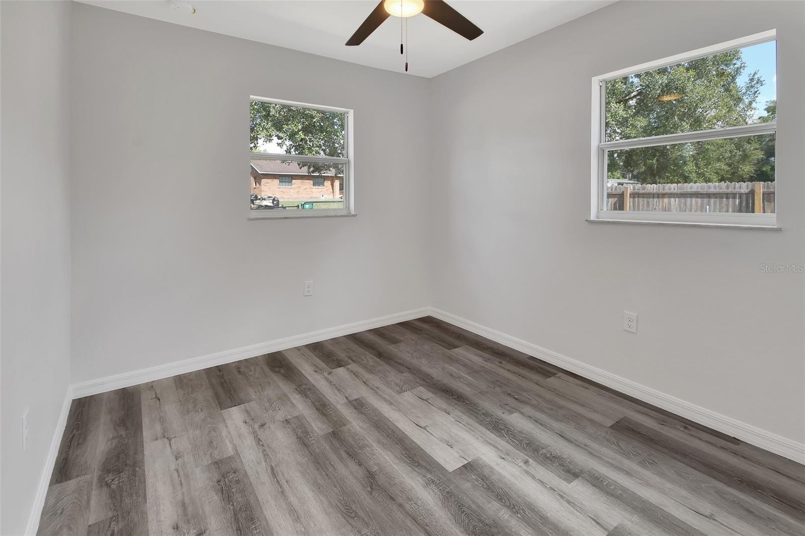 CANDLELIGHT OAKS - Residential