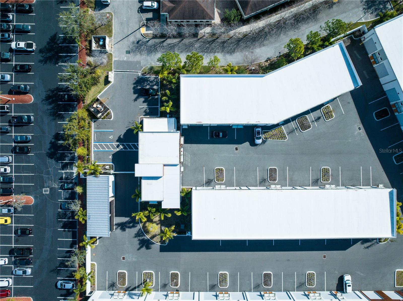 MOTOCAVE A NON-RESIDENTIAL CONDO - Commercial Sale