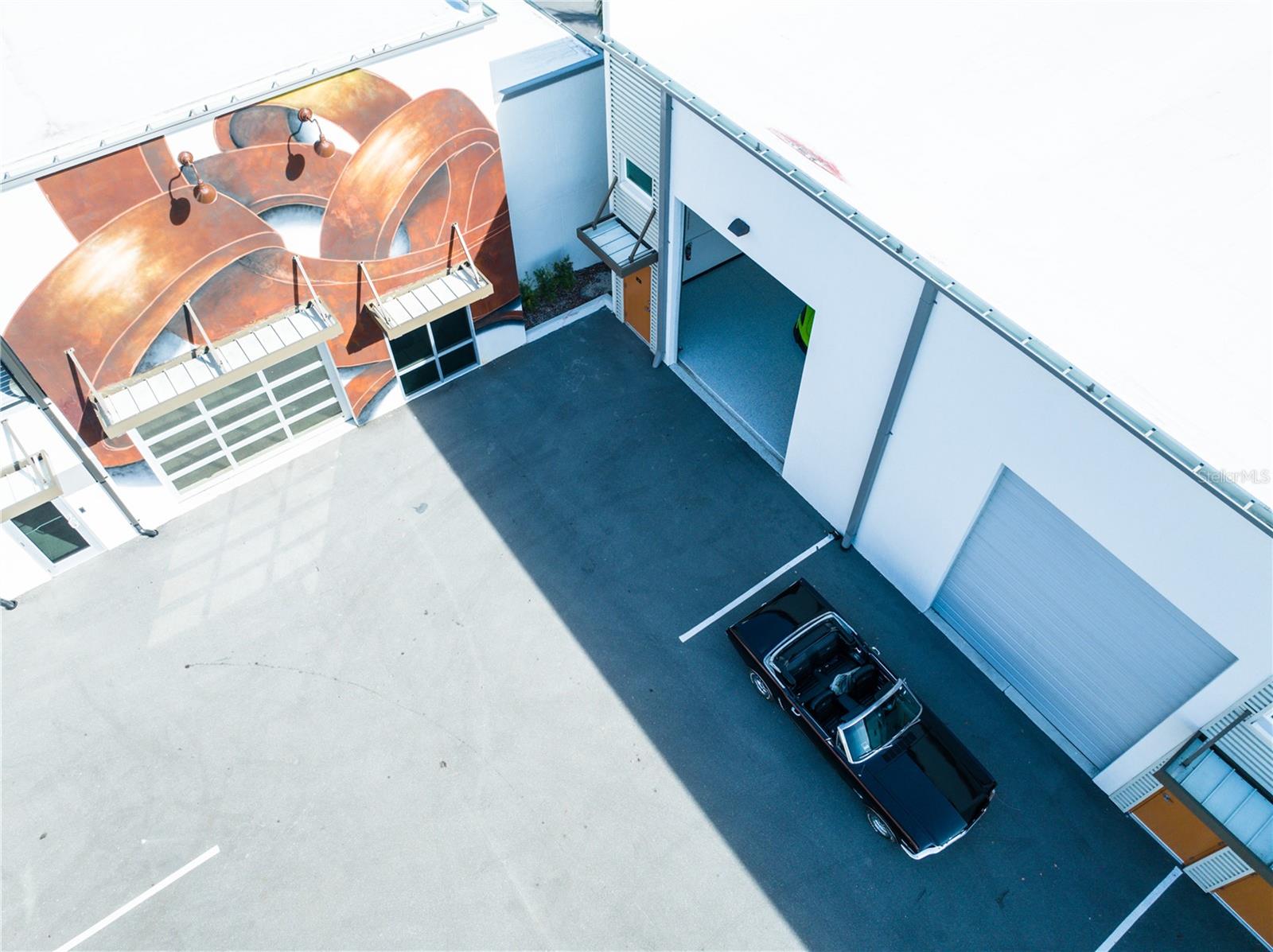 MOTOCAVE A NON-RESIDENTIAL CONDO - Commercial Sale