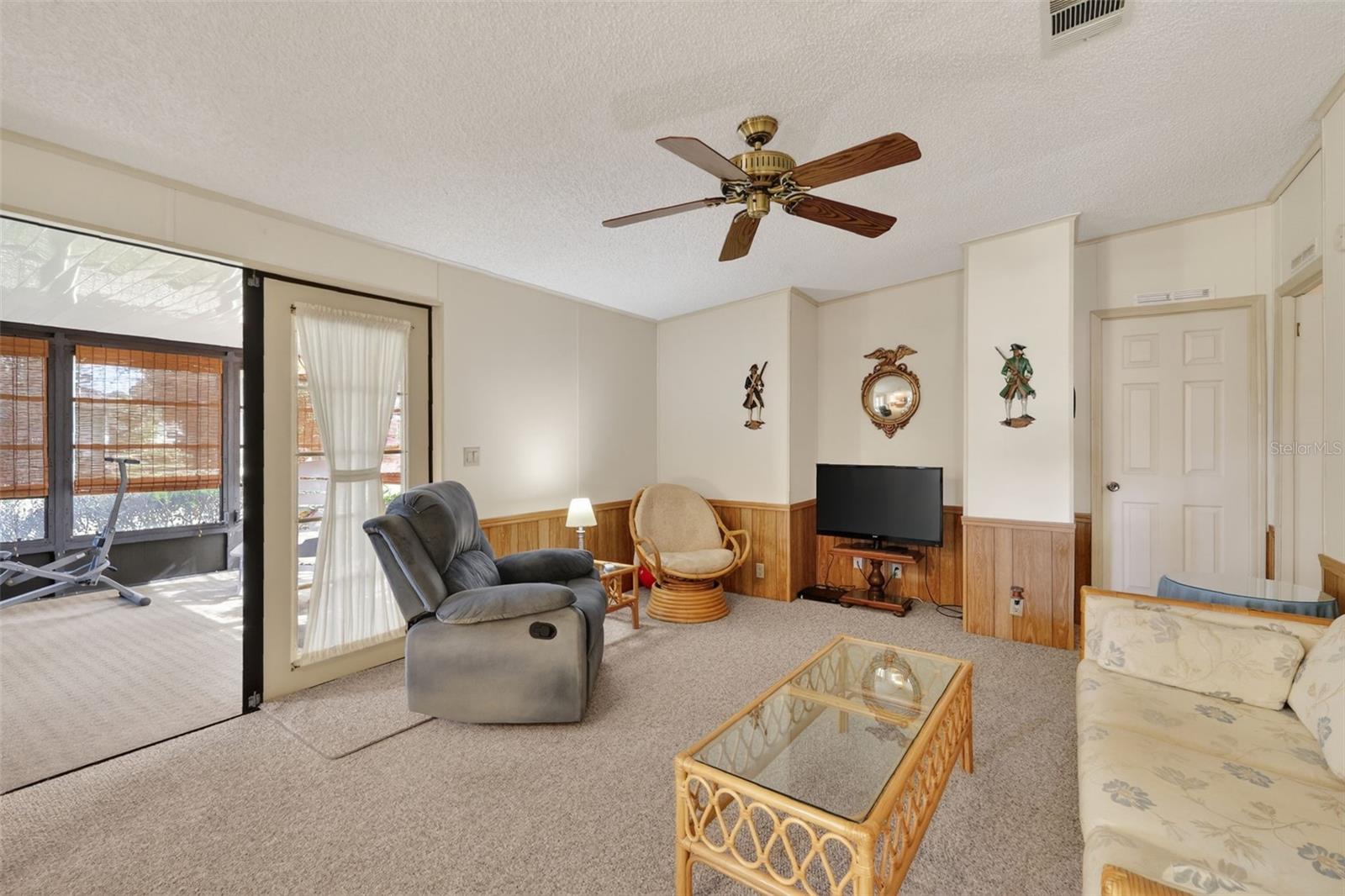 TAVARES FOX RUN MOBILE HOME - Residential