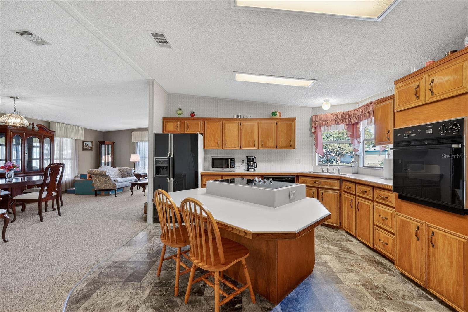 TAVARES FOX RUN MOBILE HOME - Residential