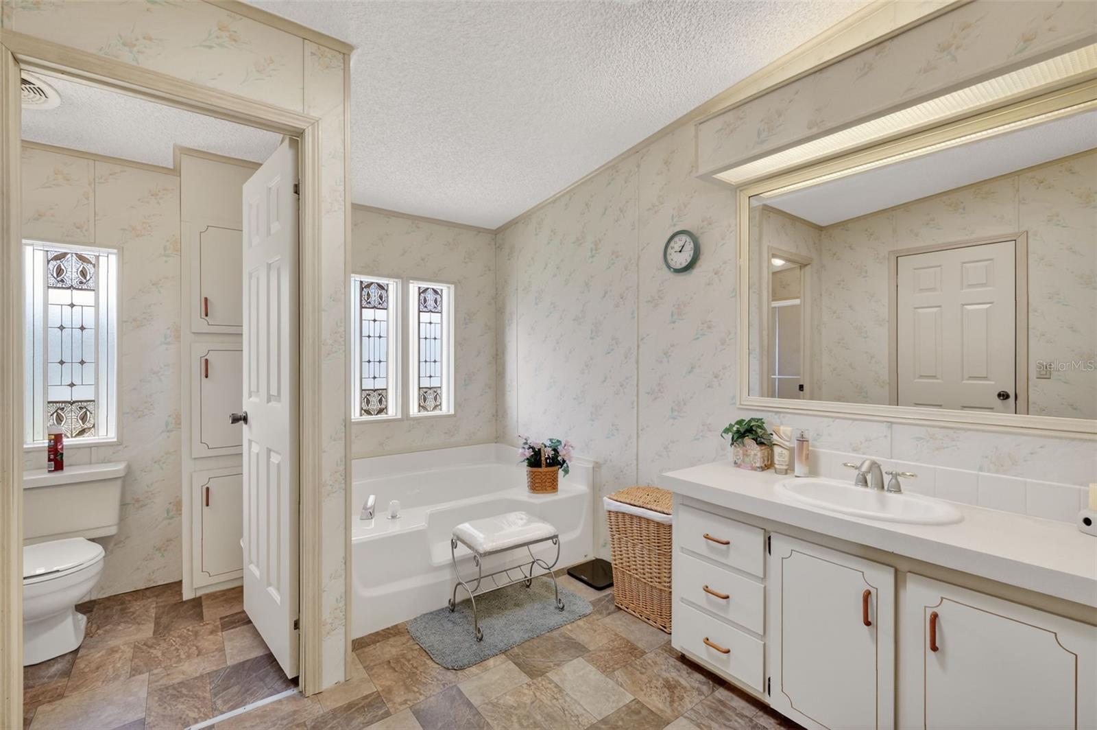 TAVARES FOX RUN MOBILE HOME - Residential