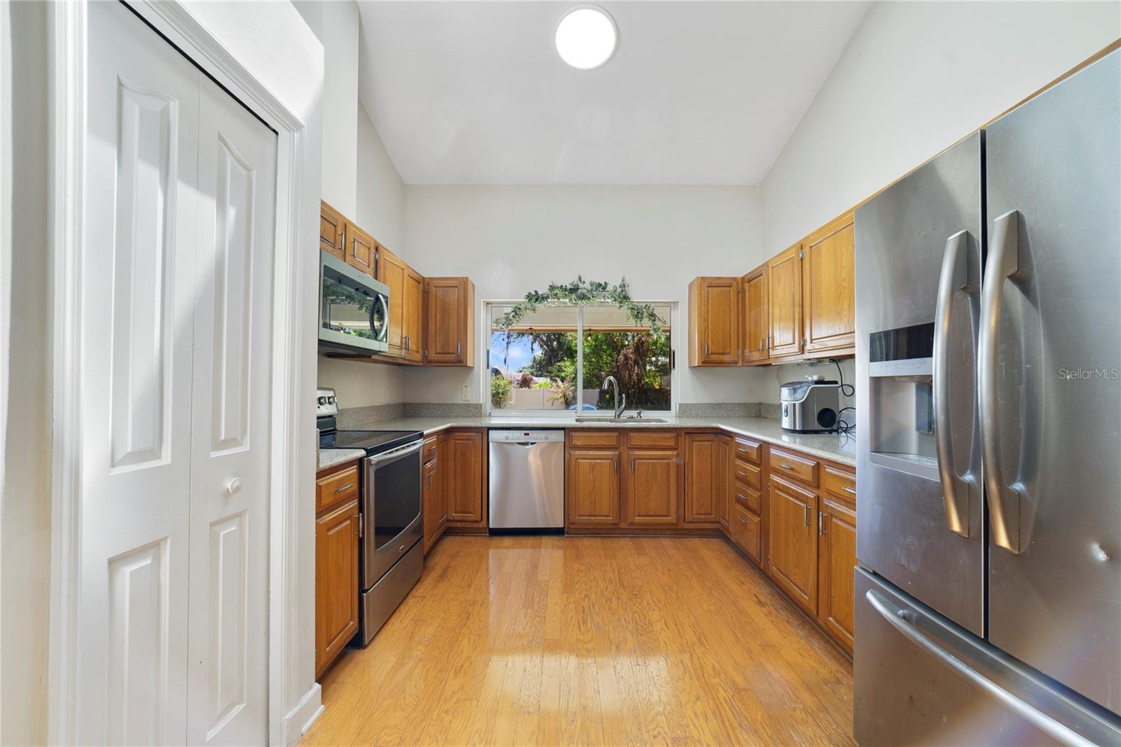 WILLOW RUN - Residential