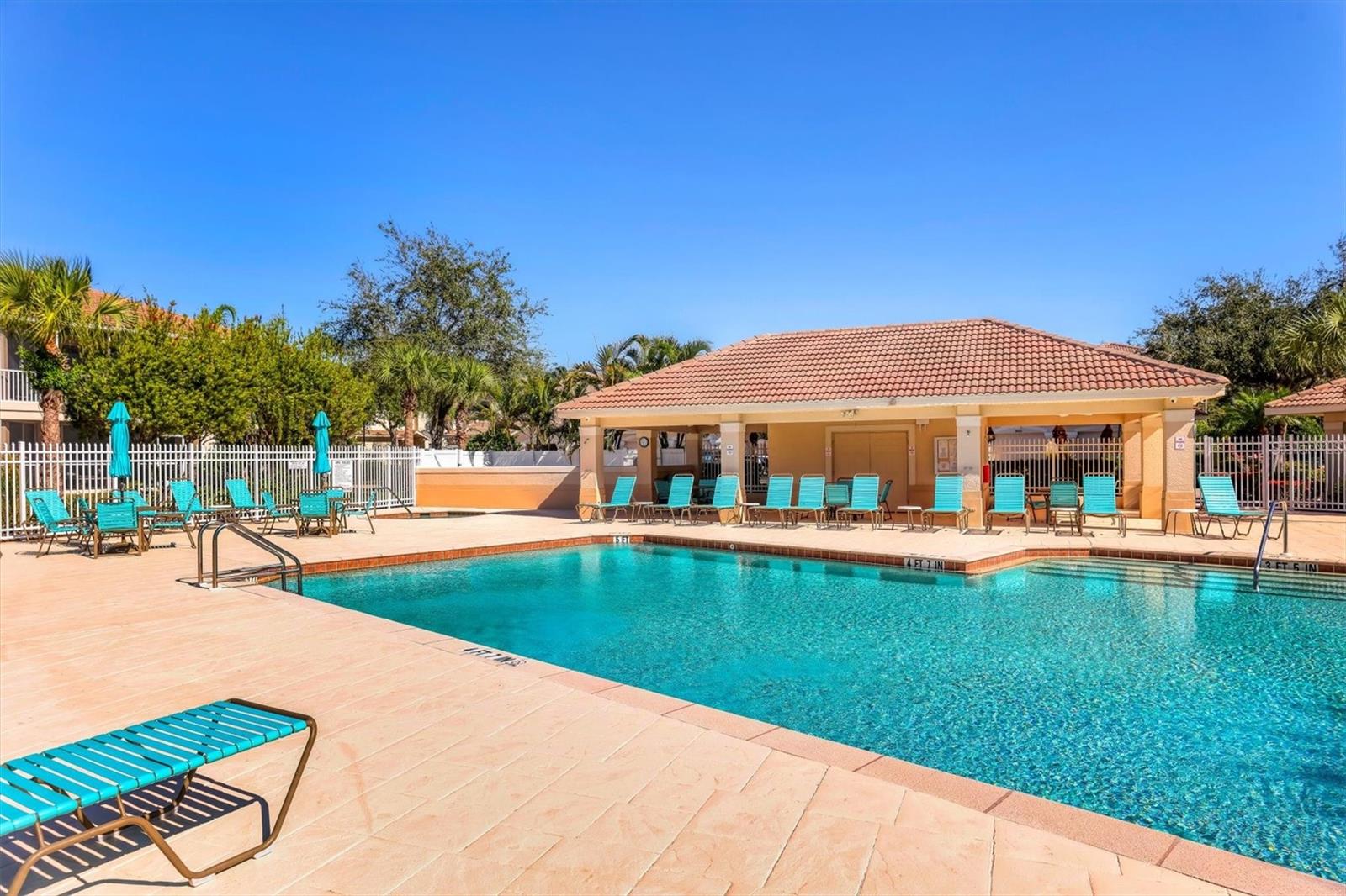 ARIELLE ON PALMER RANCH SEC 1 - Residential