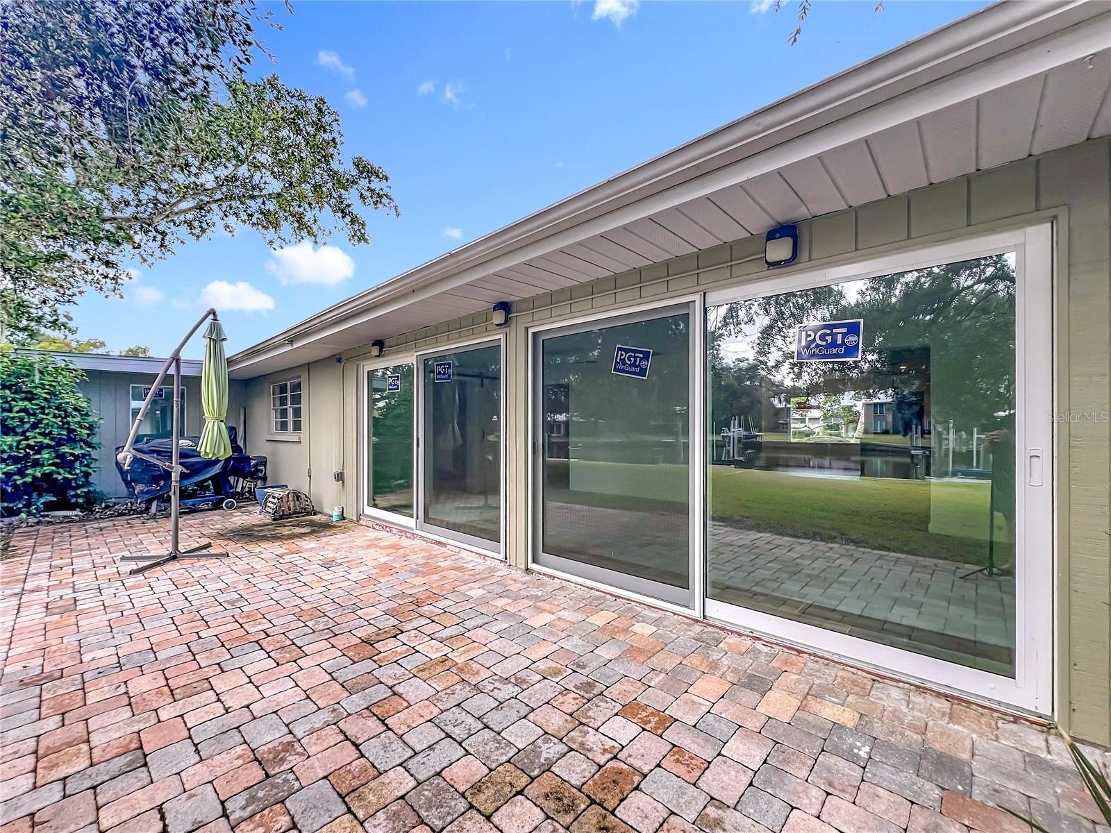 THE BAY VILLAS - Residential