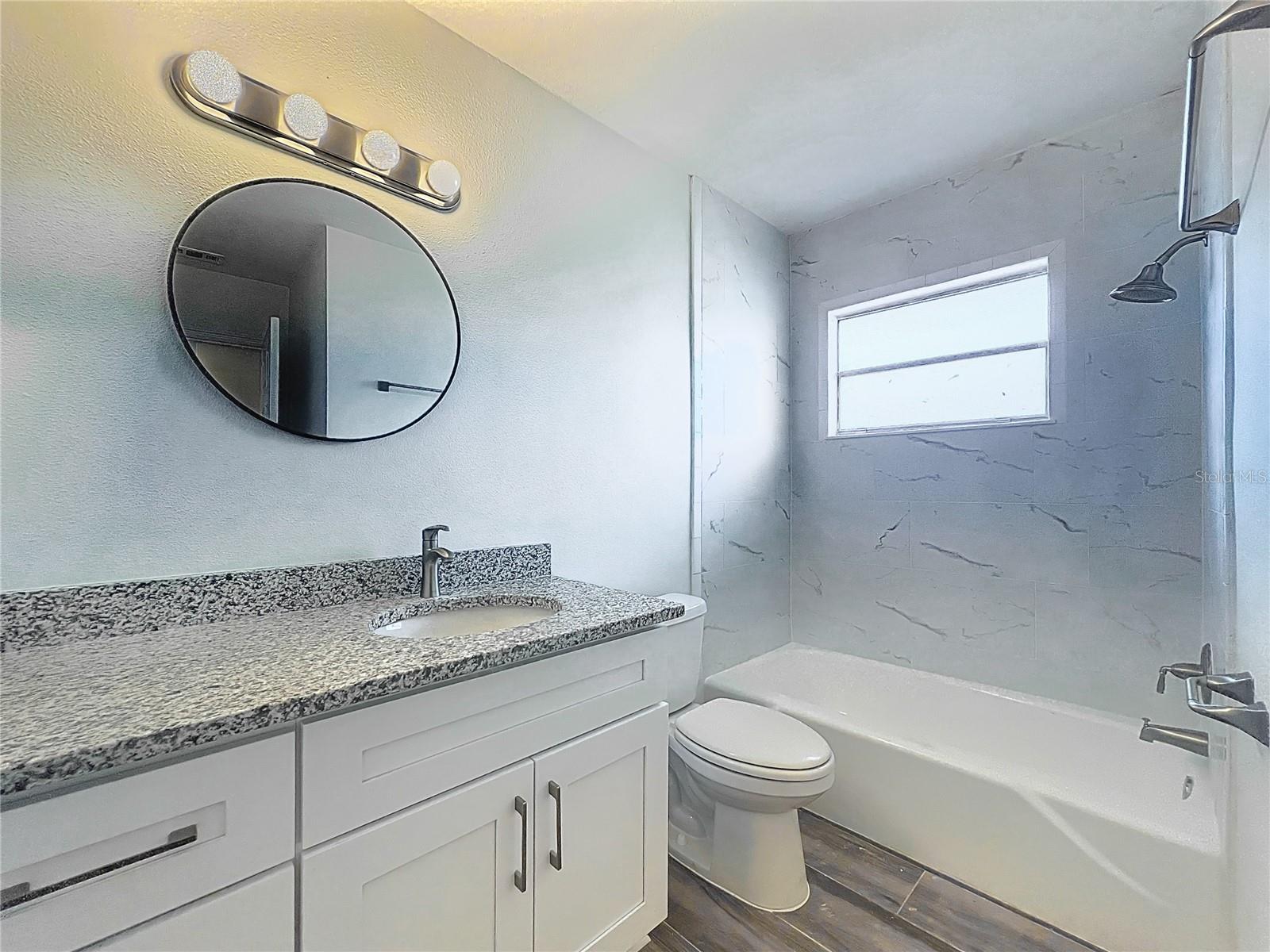 THE BAY VILLAS - Residential