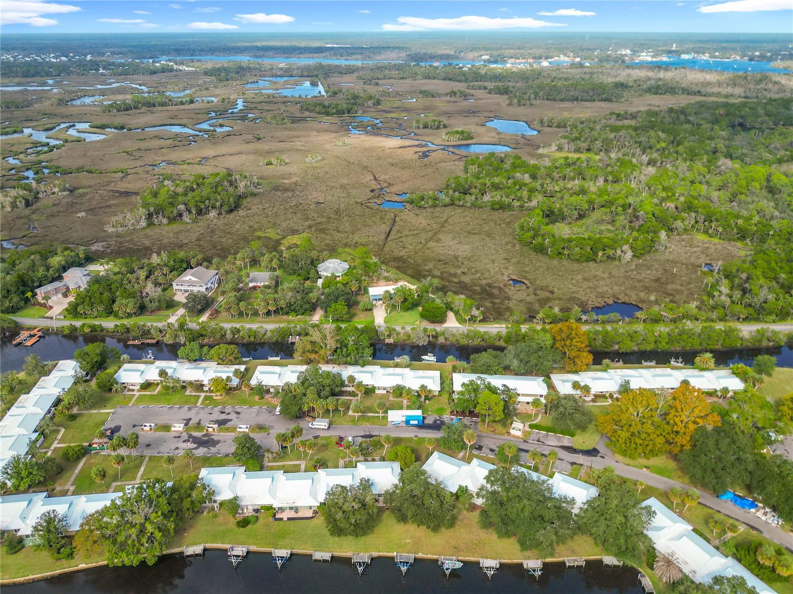 THE BAY VILLAS - Residential