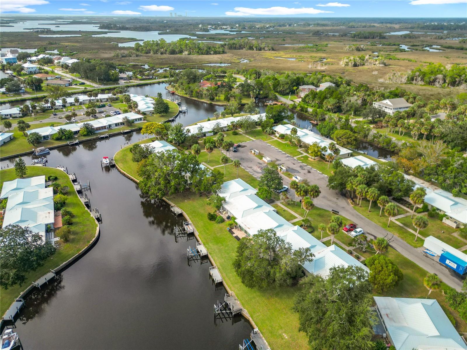 THE BAY VILLAS - Residential