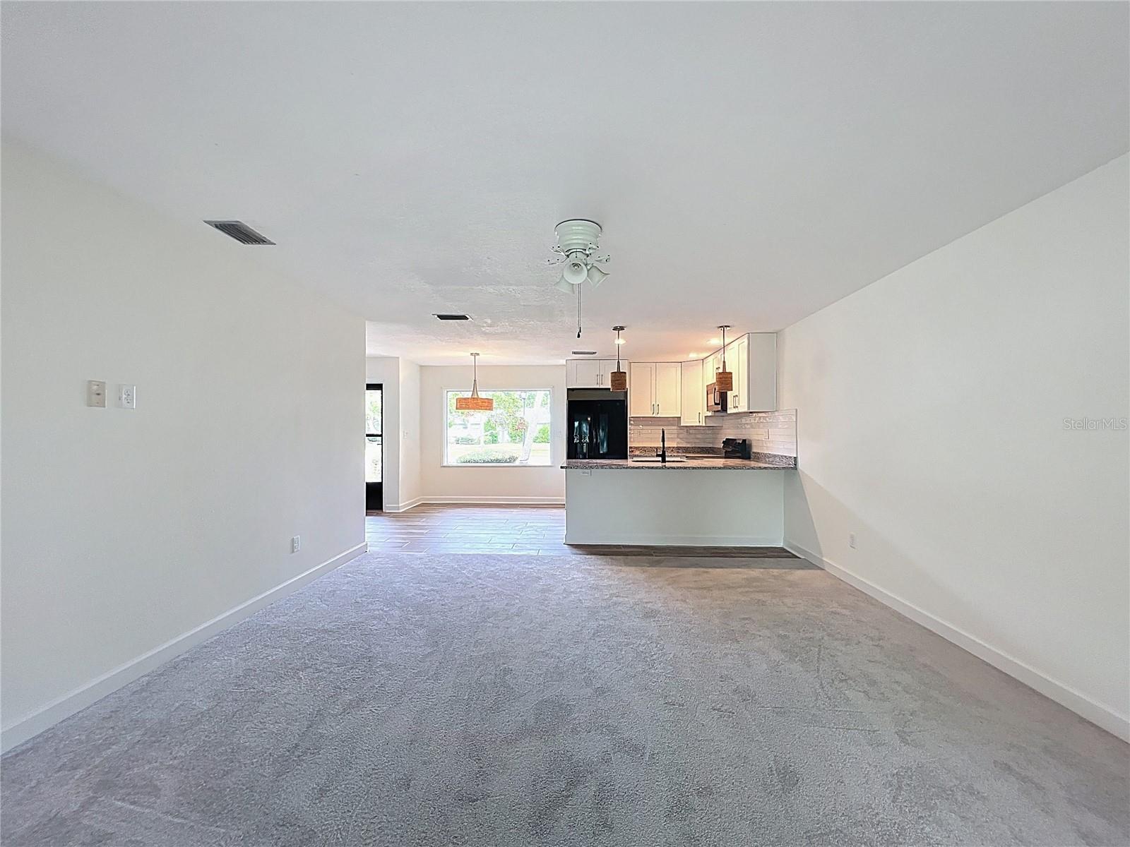 THE BAY VILLAS - Residential