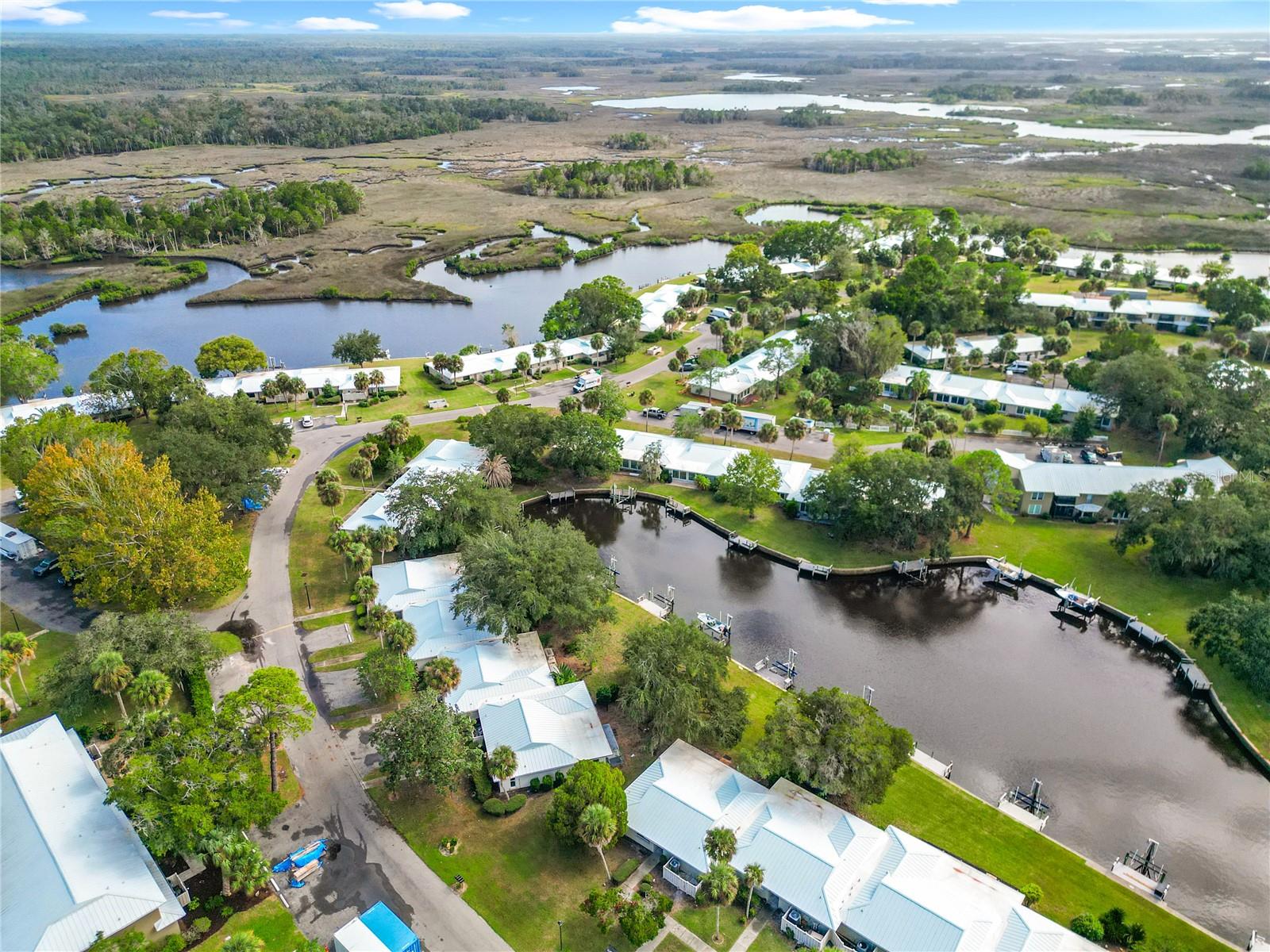 THE BAY VILLAS - Residential