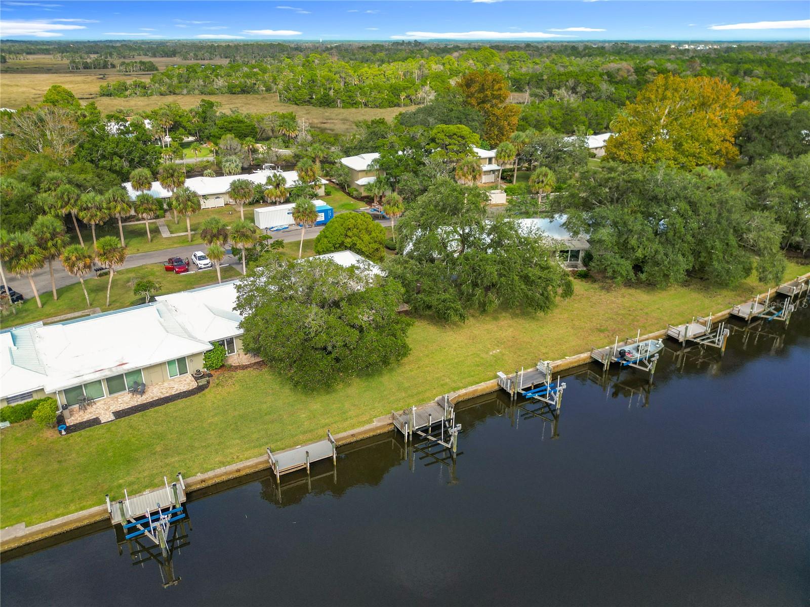 THE BAY VILLAS - Residential