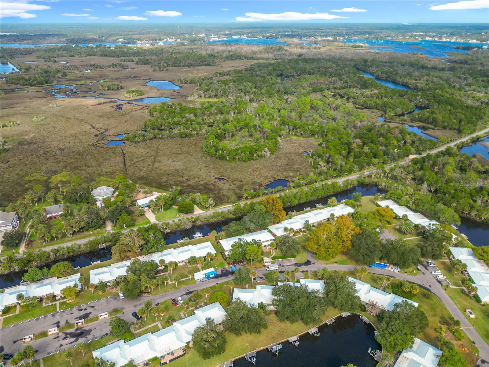 THE BAY VILLAS - Residential