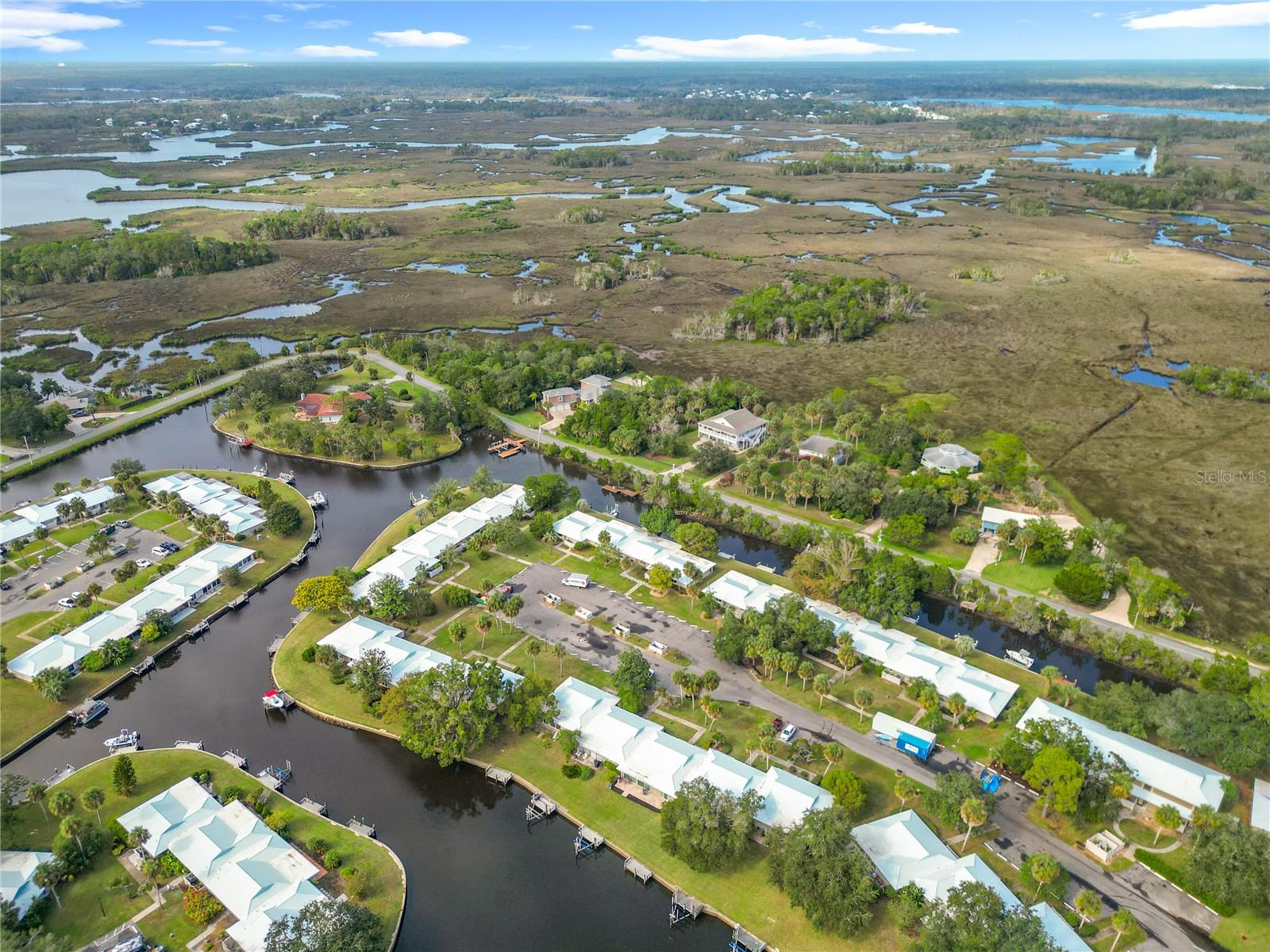 THE BAY VILLAS - Residential