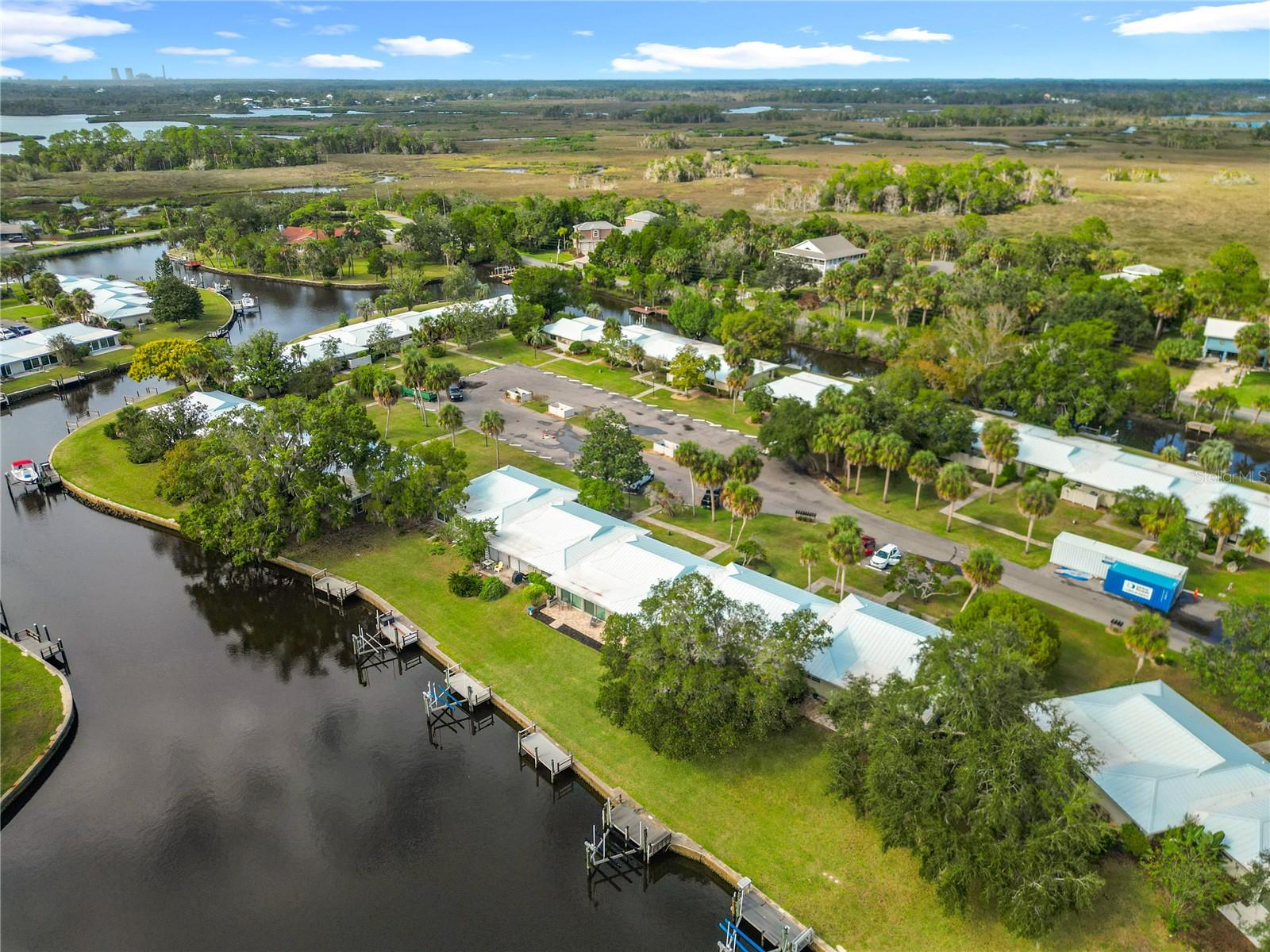 THE BAY VILLAS - Residential