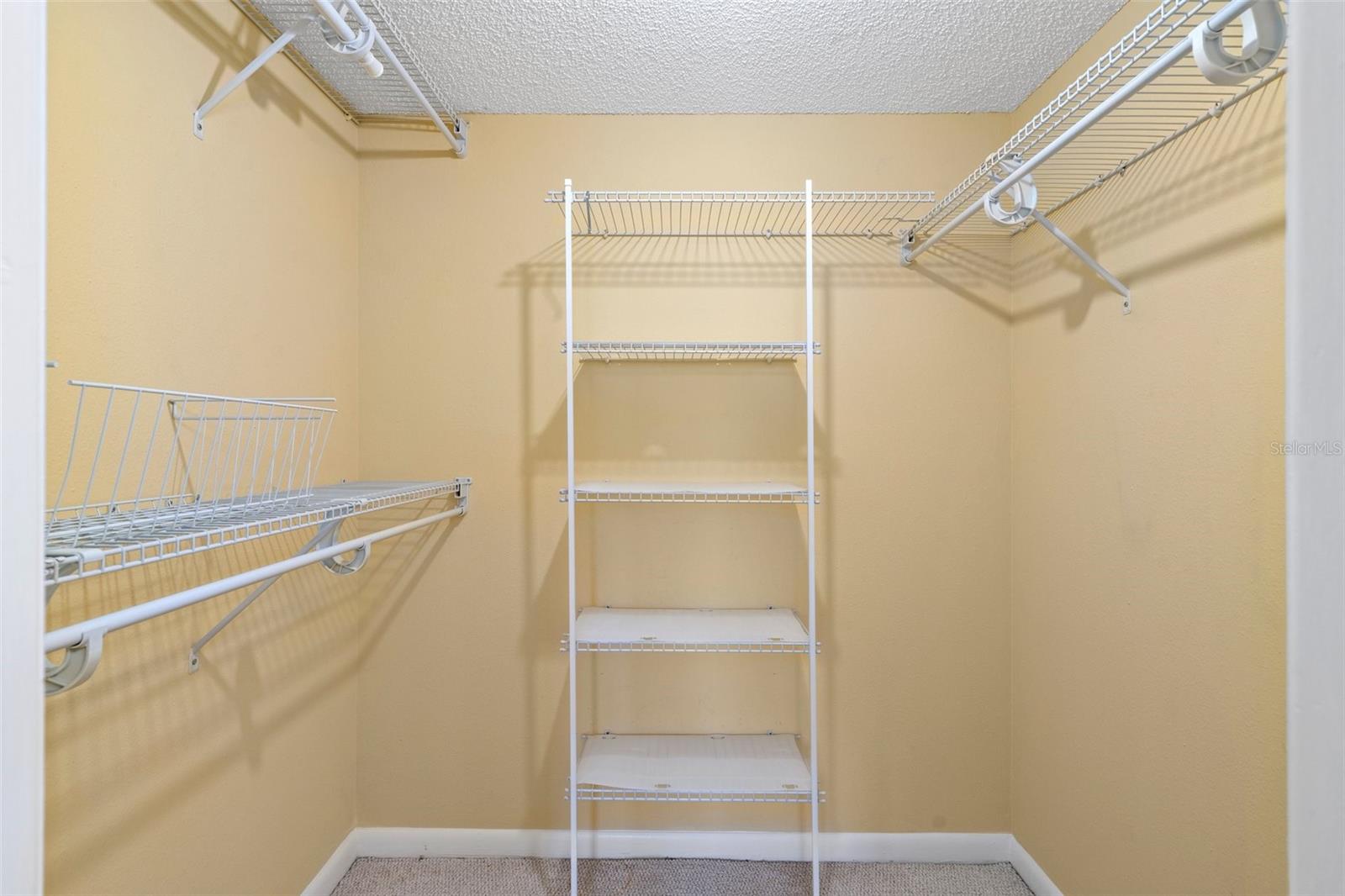 SAND PEBBLE POINTE CONDO 01 - Residential Lease