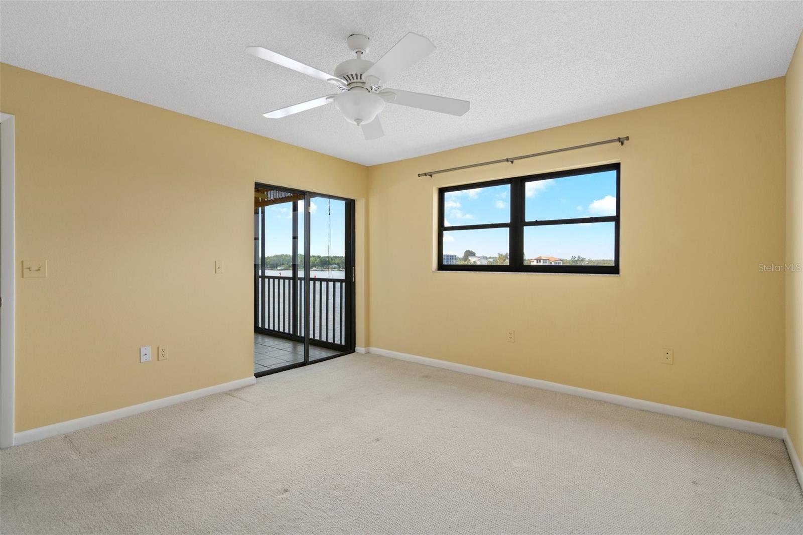 SAND PEBBLE POINTE CONDO 01 - Residential Lease