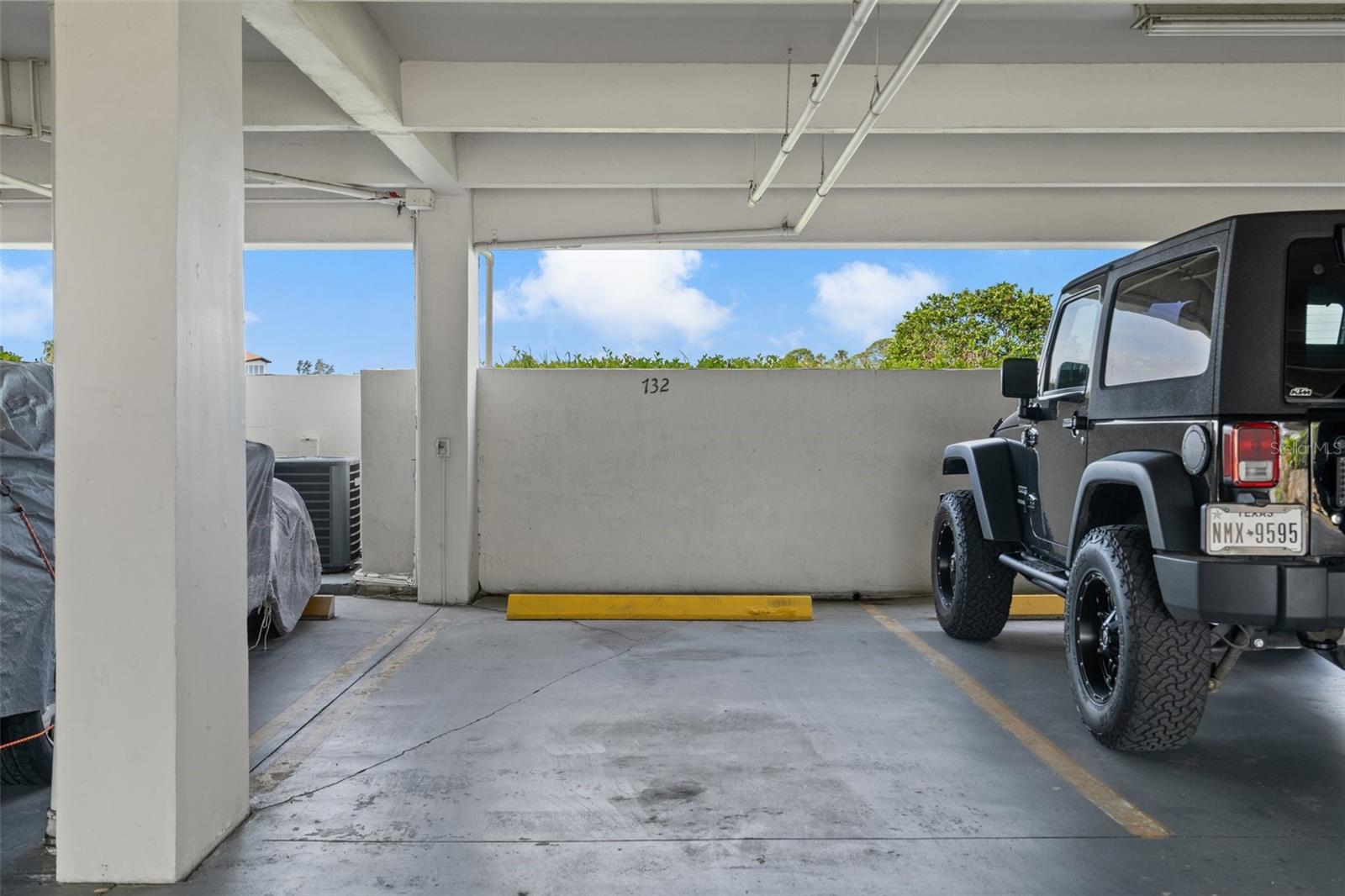 SAND PEBBLE POINTE CONDO 01 - Residential Lease