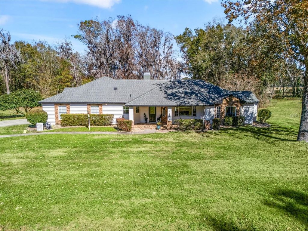 Photo of 8916 SW 8th Street, Ocala, FL 34481 (MLS # OM717574)