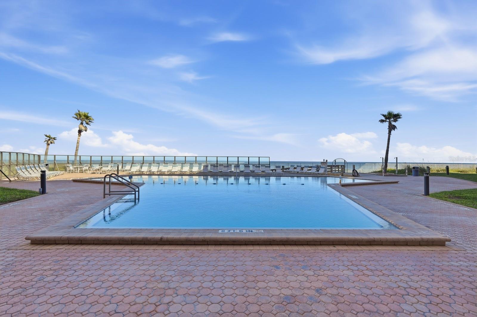 SUNRISE CONDO - Residential