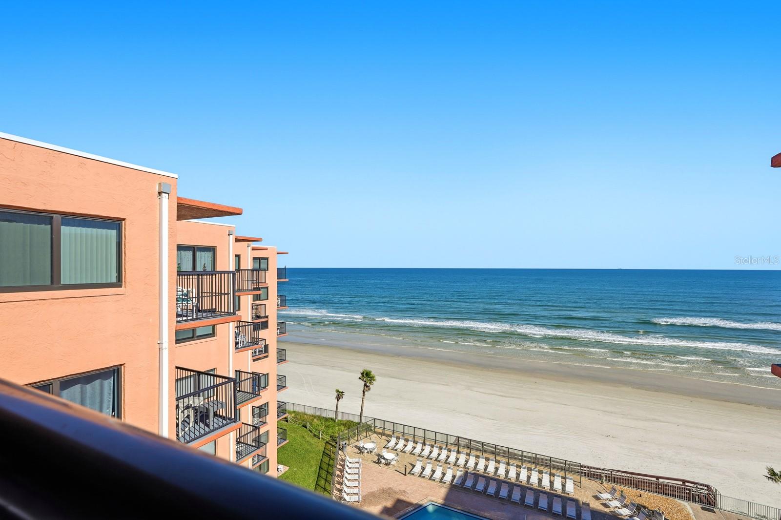 SUNRISE CONDO - Residential