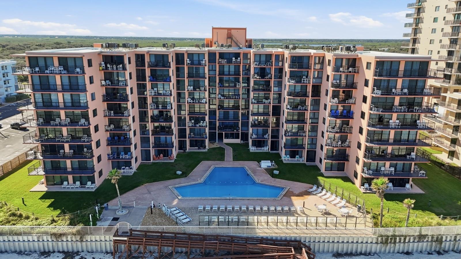 SUNRISE CONDO - Residential