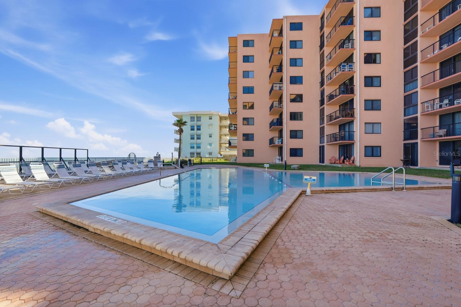 SUNRISE CONDO - Residential