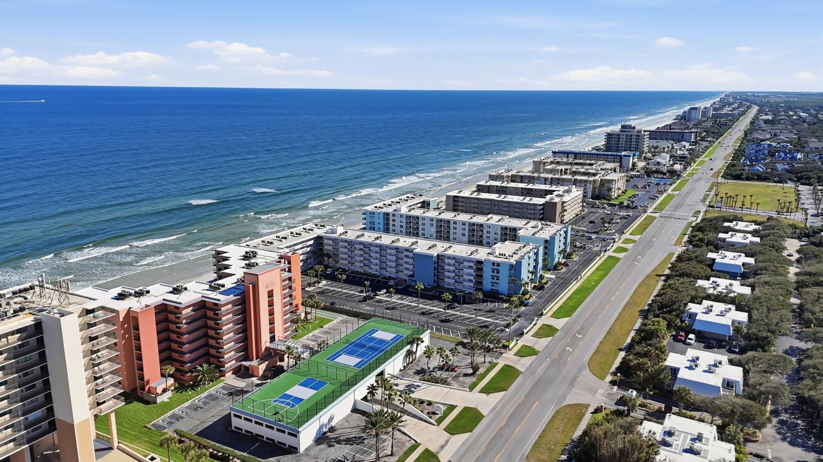 SUNRISE CONDO - Residential