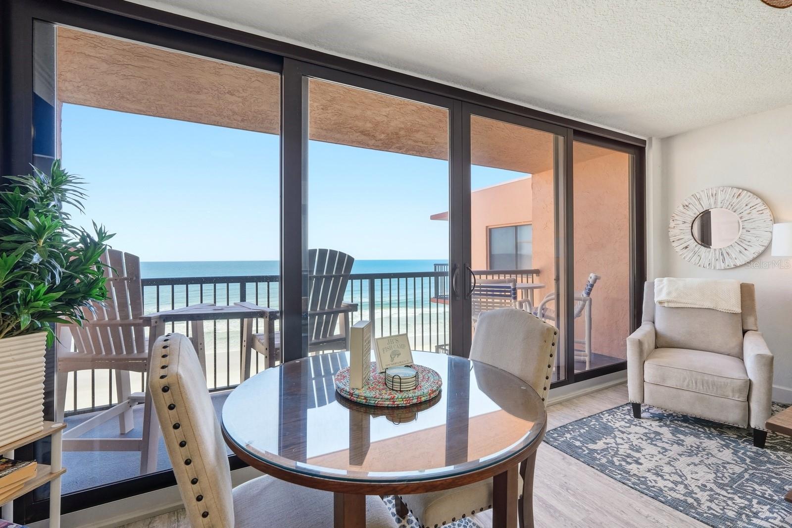 SUNRISE CONDO - Residential