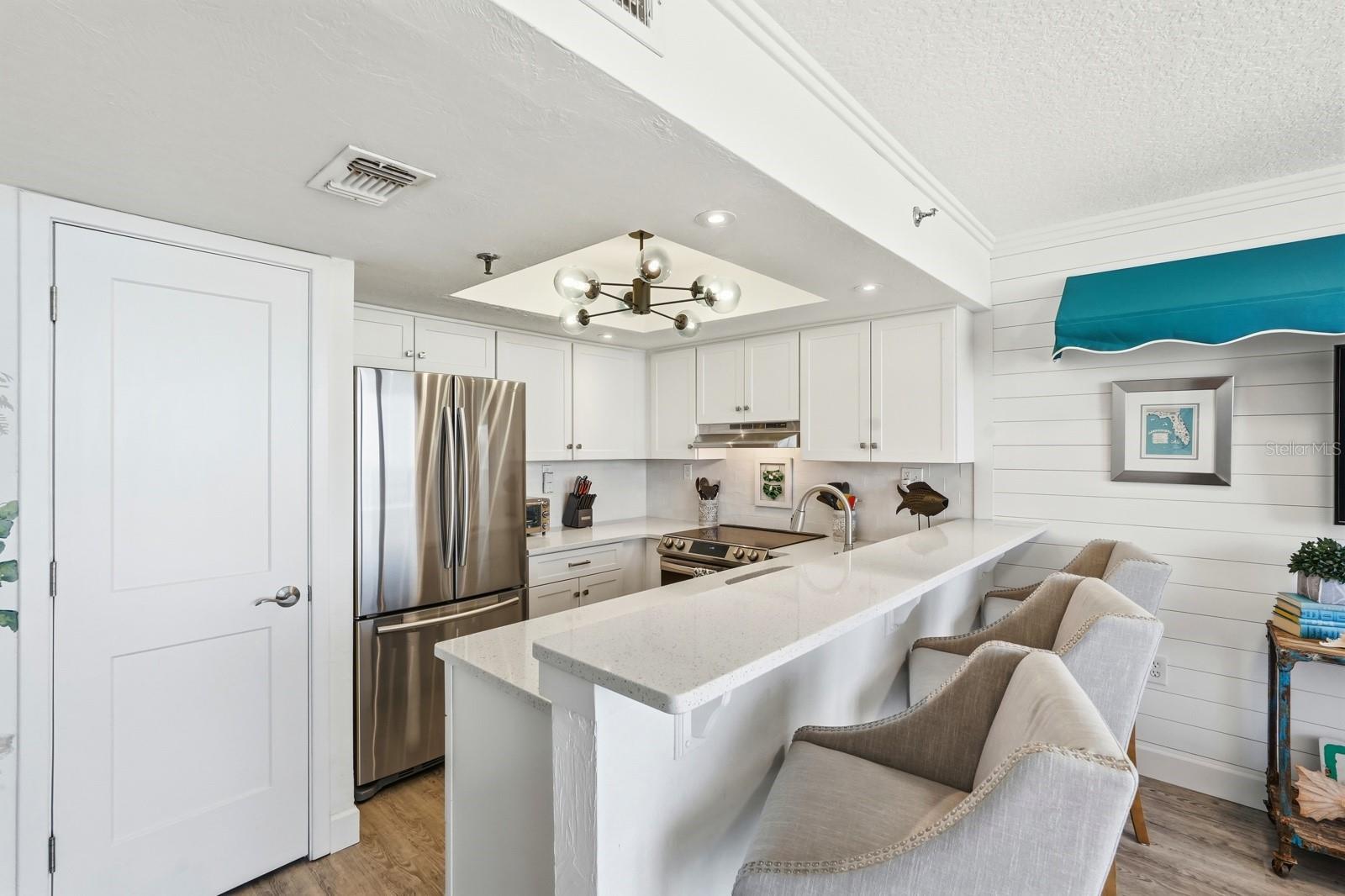 SUNRISE CONDO - Residential