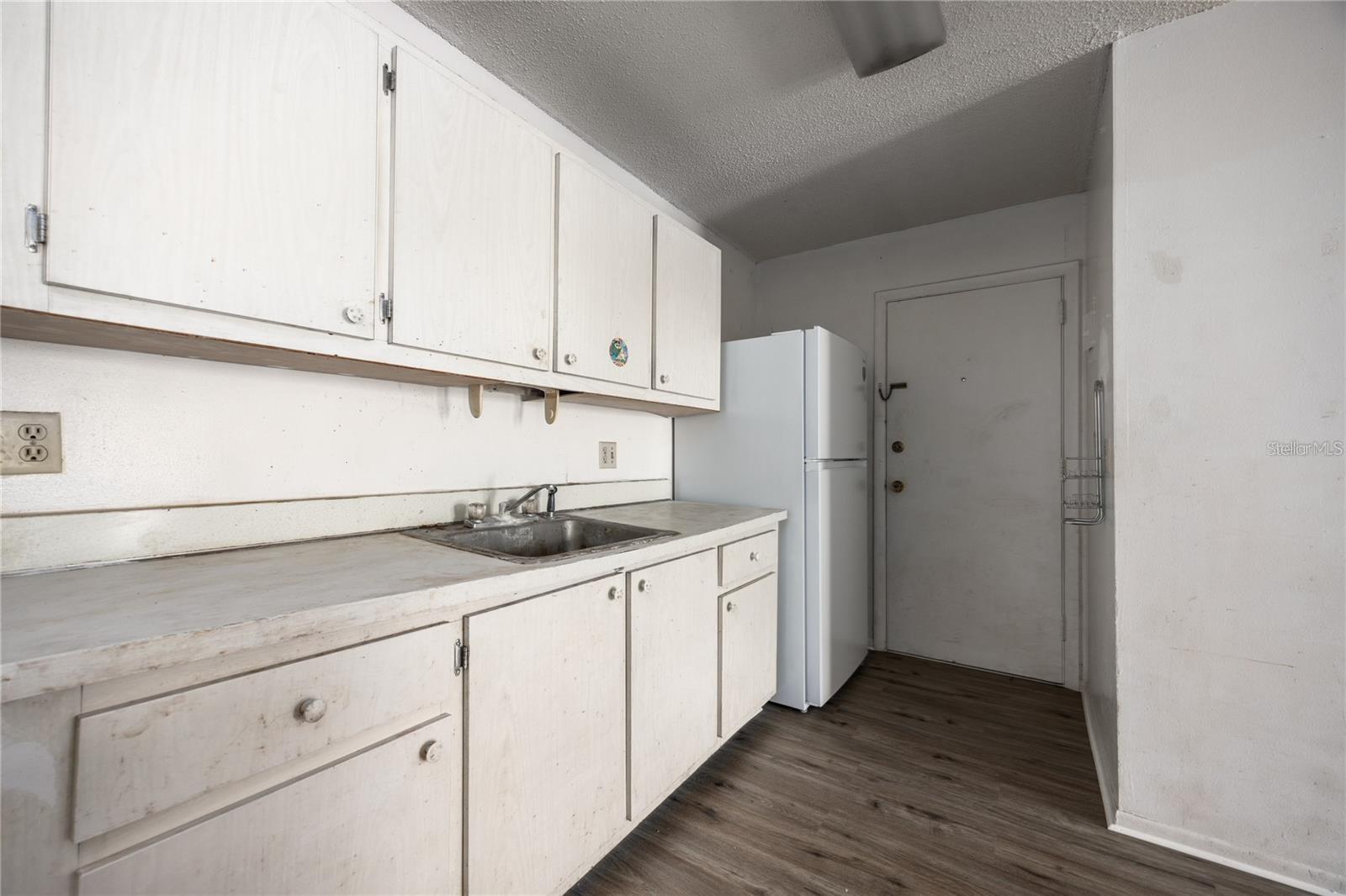 SUMMIT HOUSE - Residential