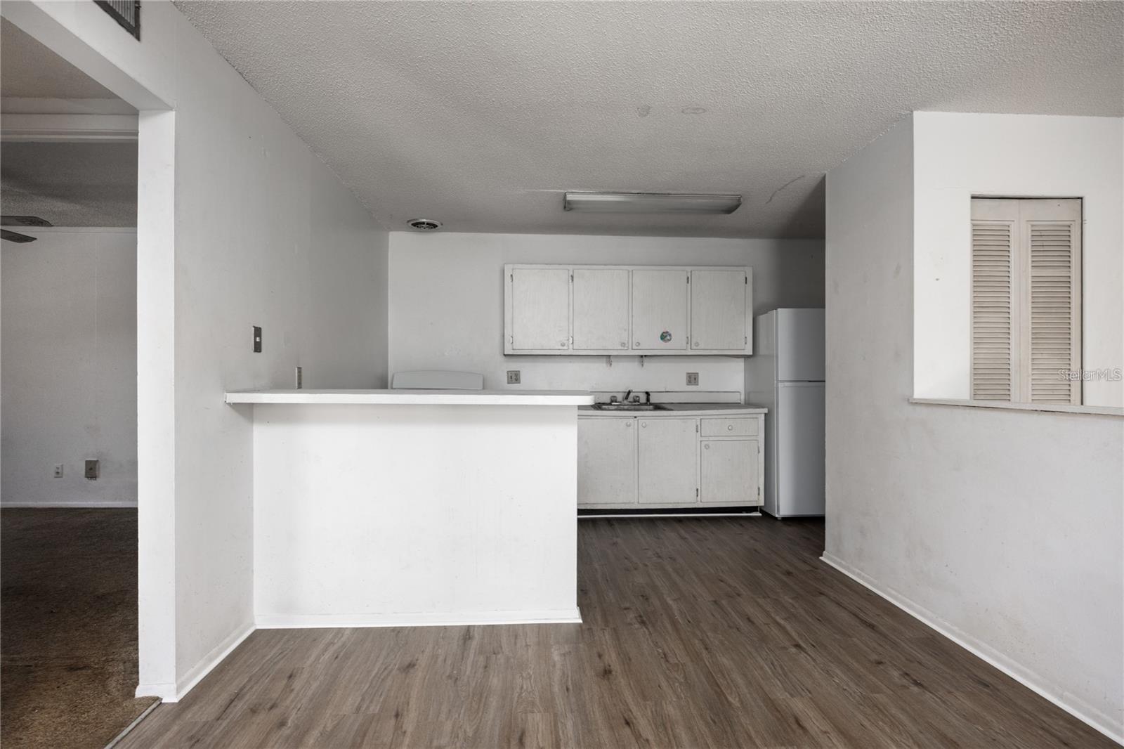 SUMMIT HOUSE - Residential