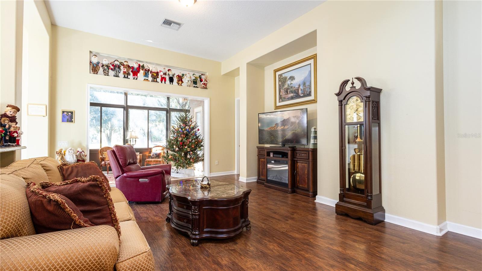 LAS COLINAS PH I SUB - Residential