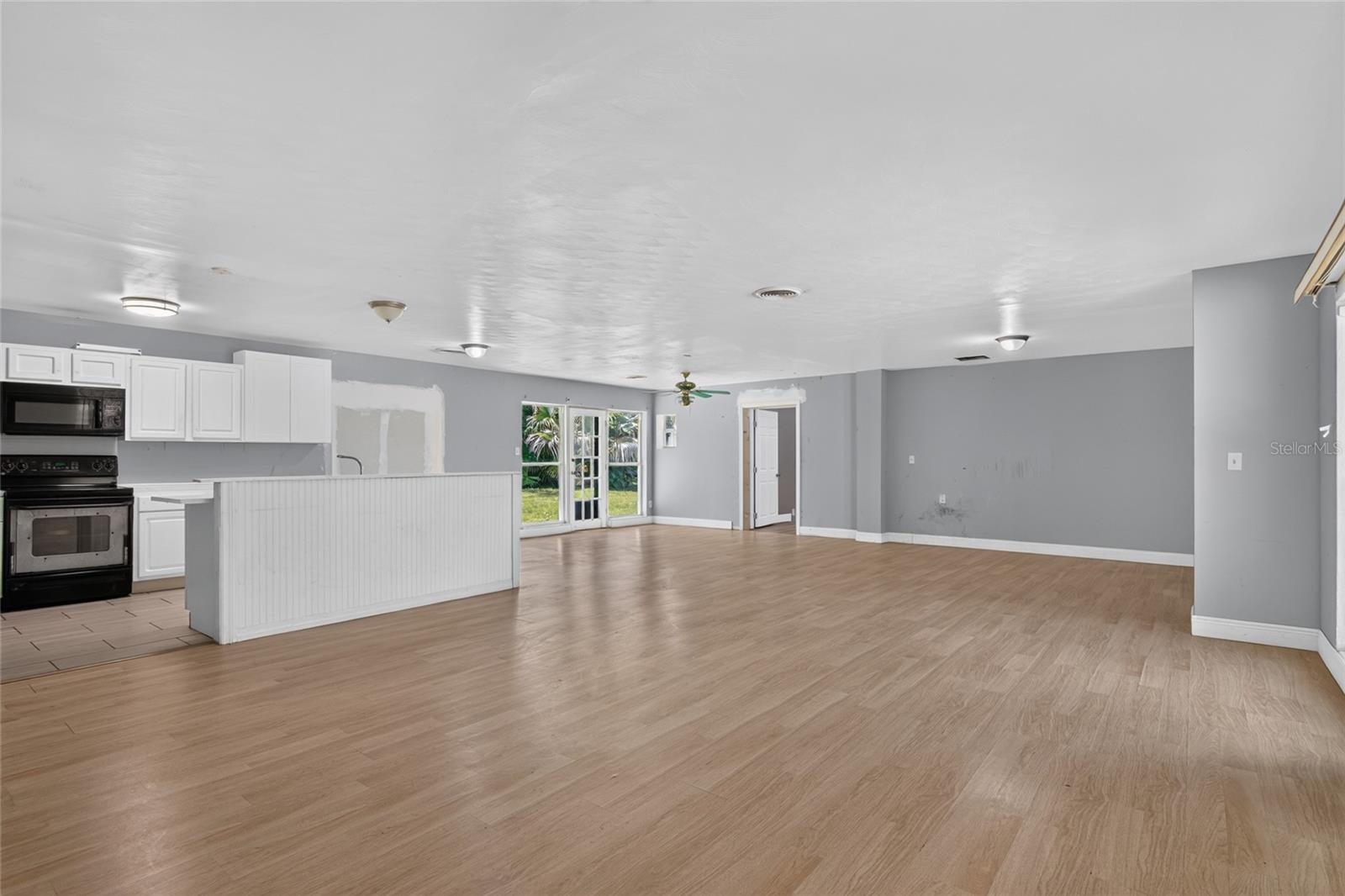 1220 HOWELL BRANCH ROAD