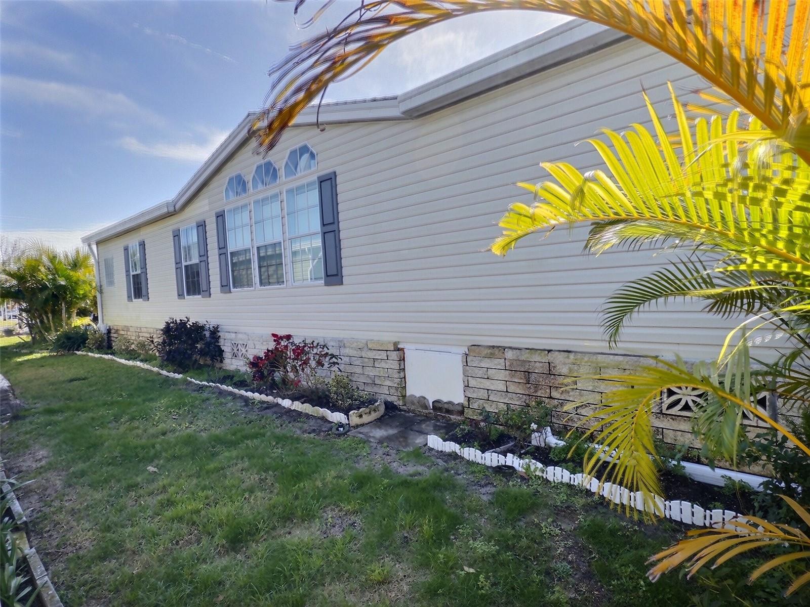 PALM HILL MOBILE HOME PARK UNREC - Residential