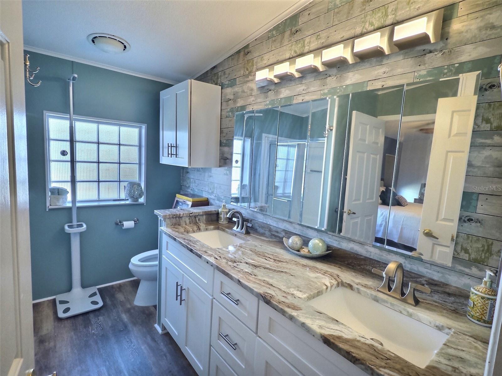 PALM HILL MOBILE HOME PARK UNREC - Residential