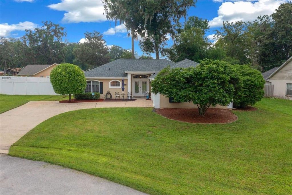 Photo of 4779 SE 34th Terrace, Ocala, FL 34480 (MLS # OM705201)